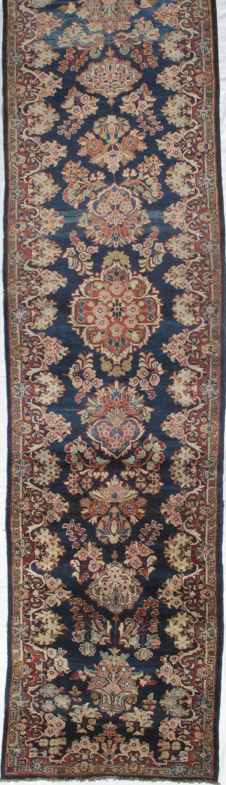 2273 Malayer 3 ft 8 in x 15 ft 4 in (112 x 467)