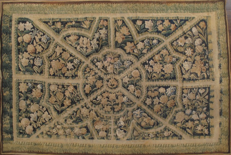 3899 Tapestry 7 ft 8 in x 11 ft 7 in 234 x 353)