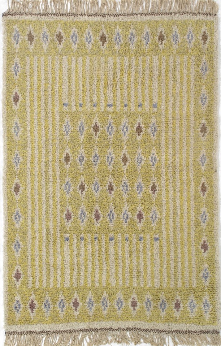 3824 Swedish Pile Rug 4 ft 4 x 6 ft 4 in